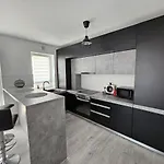 Bright&cozy Coresi Apartment