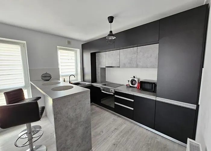 Bright&cozy Coresi Apartment